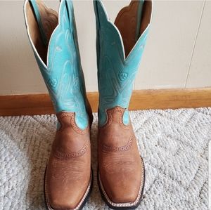 Ariat cowgirl boots